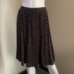 LuLaRoe Geometric small skirt with pockets! So soft! Vacation  resort ready